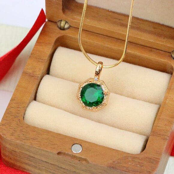"Elegant Green Gem Pendant in Rose Gold Octagon Frame, XPPT1388 - Picture 9 of 13